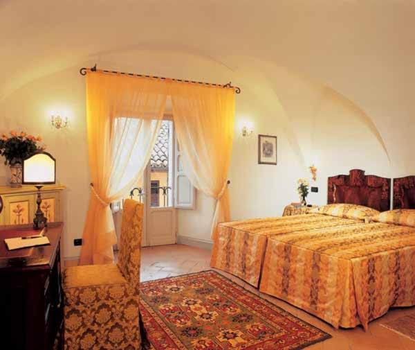 Palazzo Leti Residenza D'Epoca Hotel Spoleto Szoba fotó